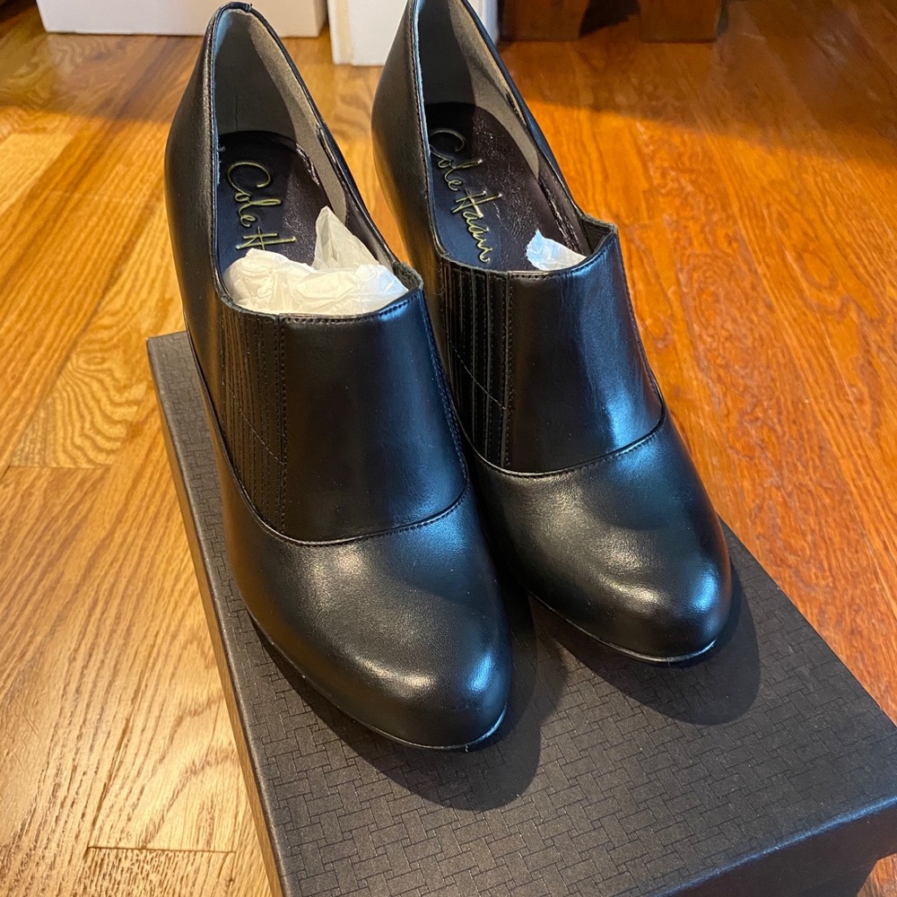 BRAND NEW!! Cole Haan Black Booties
